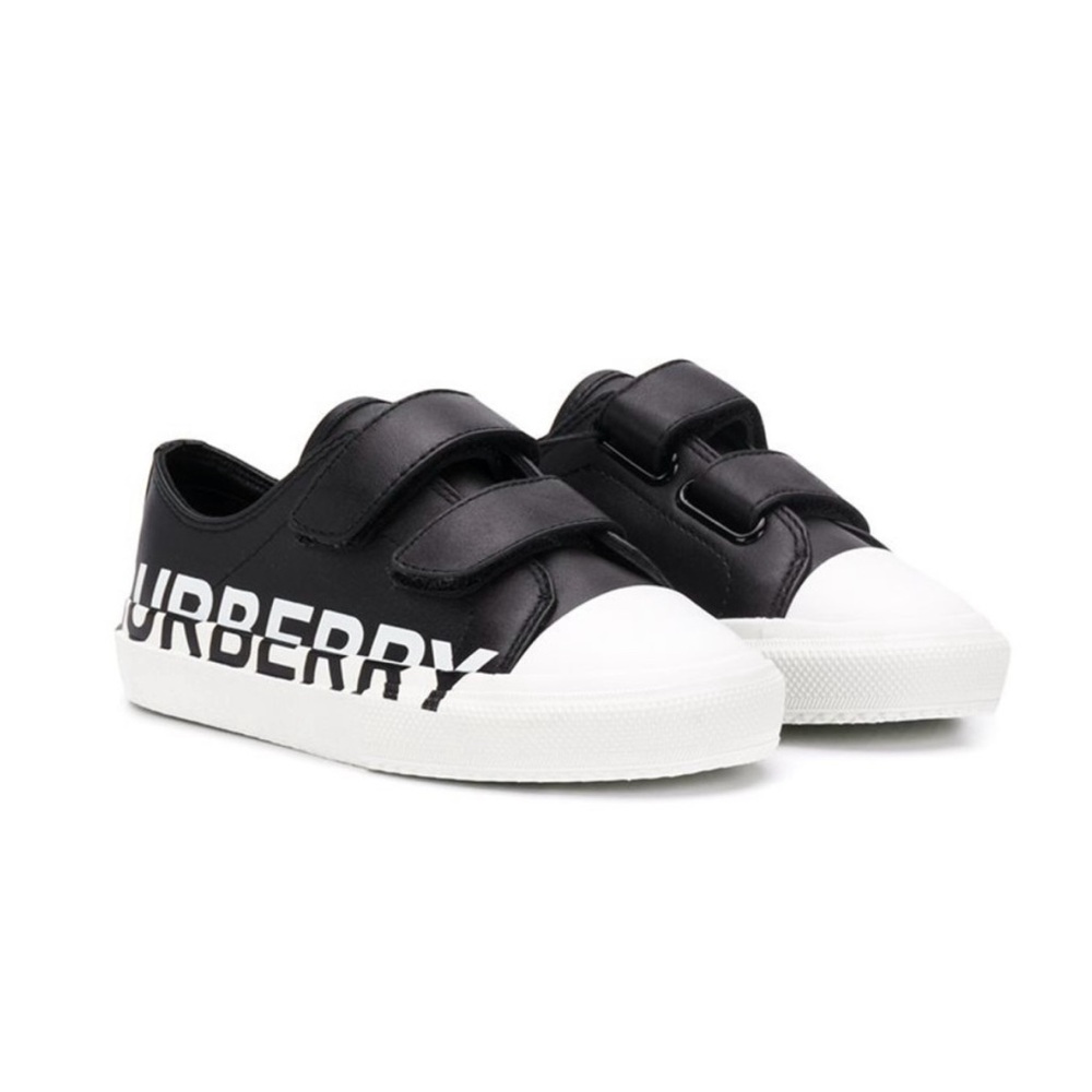 Unisex Burberry sneakers worn a couple times. Box and dust bag included.